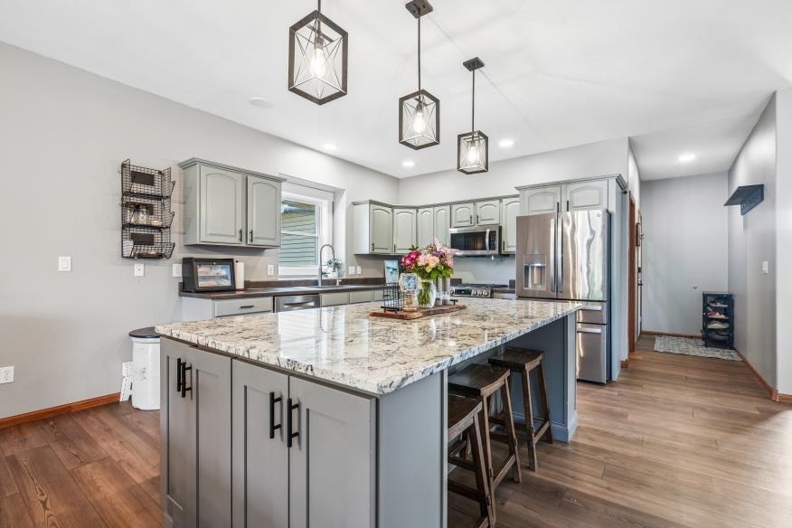7997 218th Avenue Martelle IA 52305