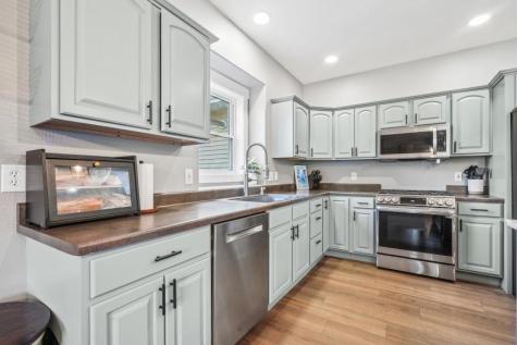 7997 218th Avenue Martelle IA 52305