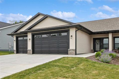 1030 Highland Trail Solon IA 52333