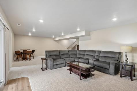 1030 Highland Trail Solon IA 52333