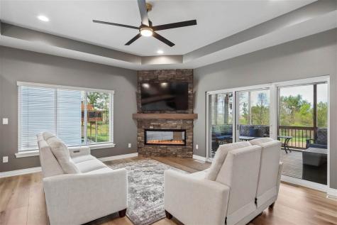 1030 Highland Trail Solon IA 52333