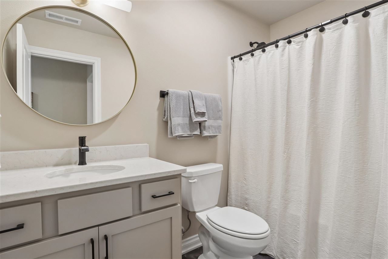 1030 Highland Trail Solon IA 52333