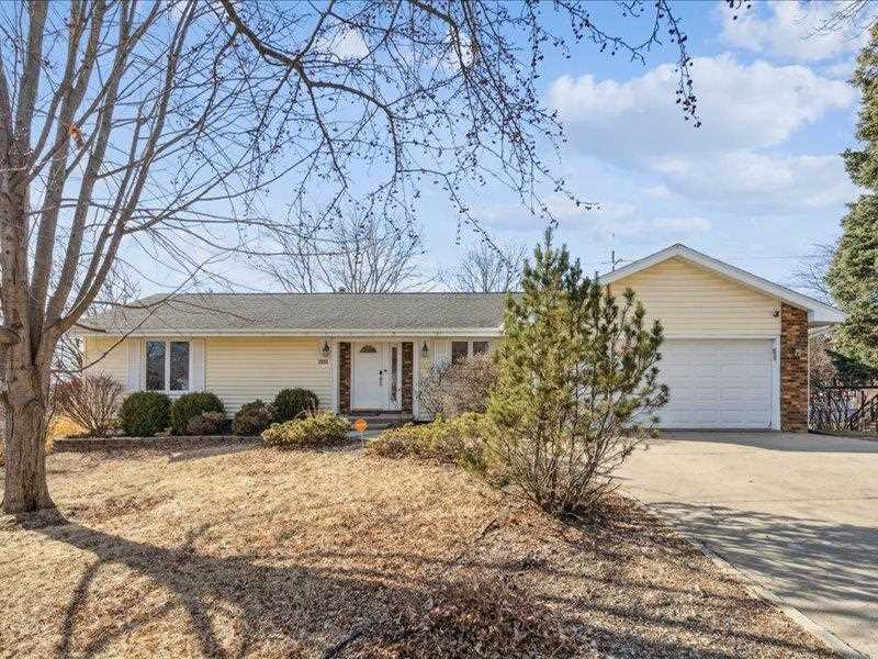 2355 Jessup Circle Iowa City IA 52246