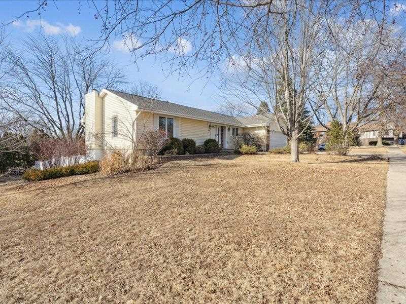 2355 Jessup Circle Iowa City IA 52246