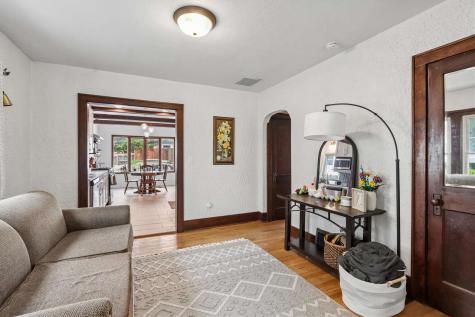 108 Highland Drive Iowa City IA 52246