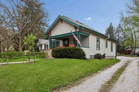 108 Highland Drive Iowa City IA 52246