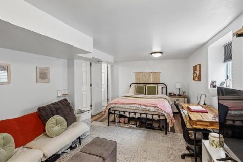 108 Highland Drive Iowa City IA 52246