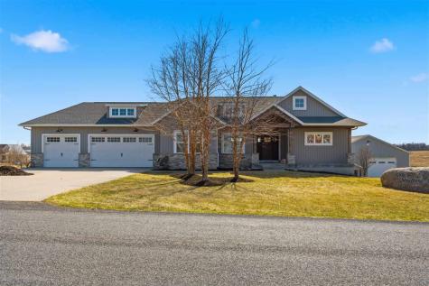 3359 Southridge Drive Amana IA 52203