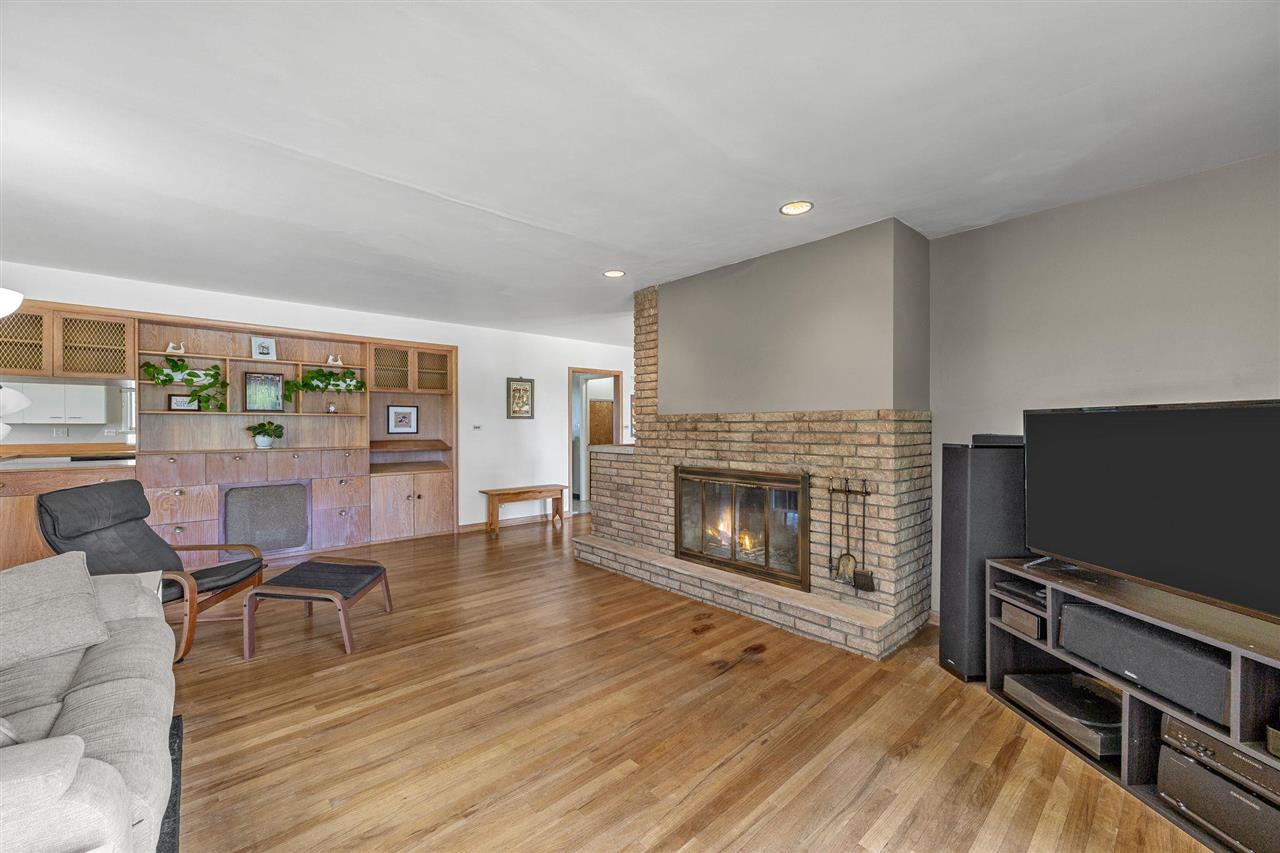 2600 Maple Drive NW Cedar Rapids IA 52405