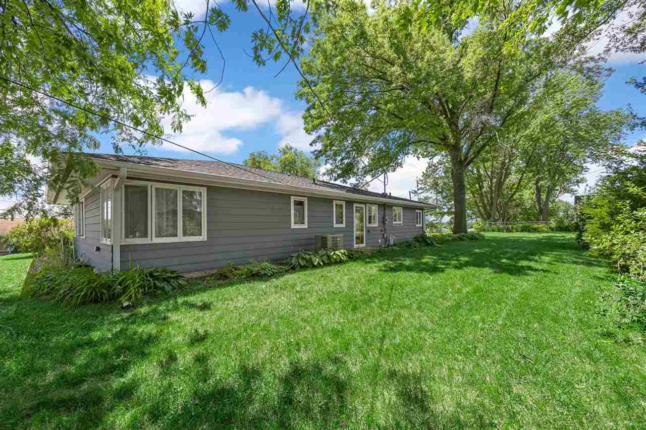 2600 Maple Drive NW Cedar Rapids IA 52405