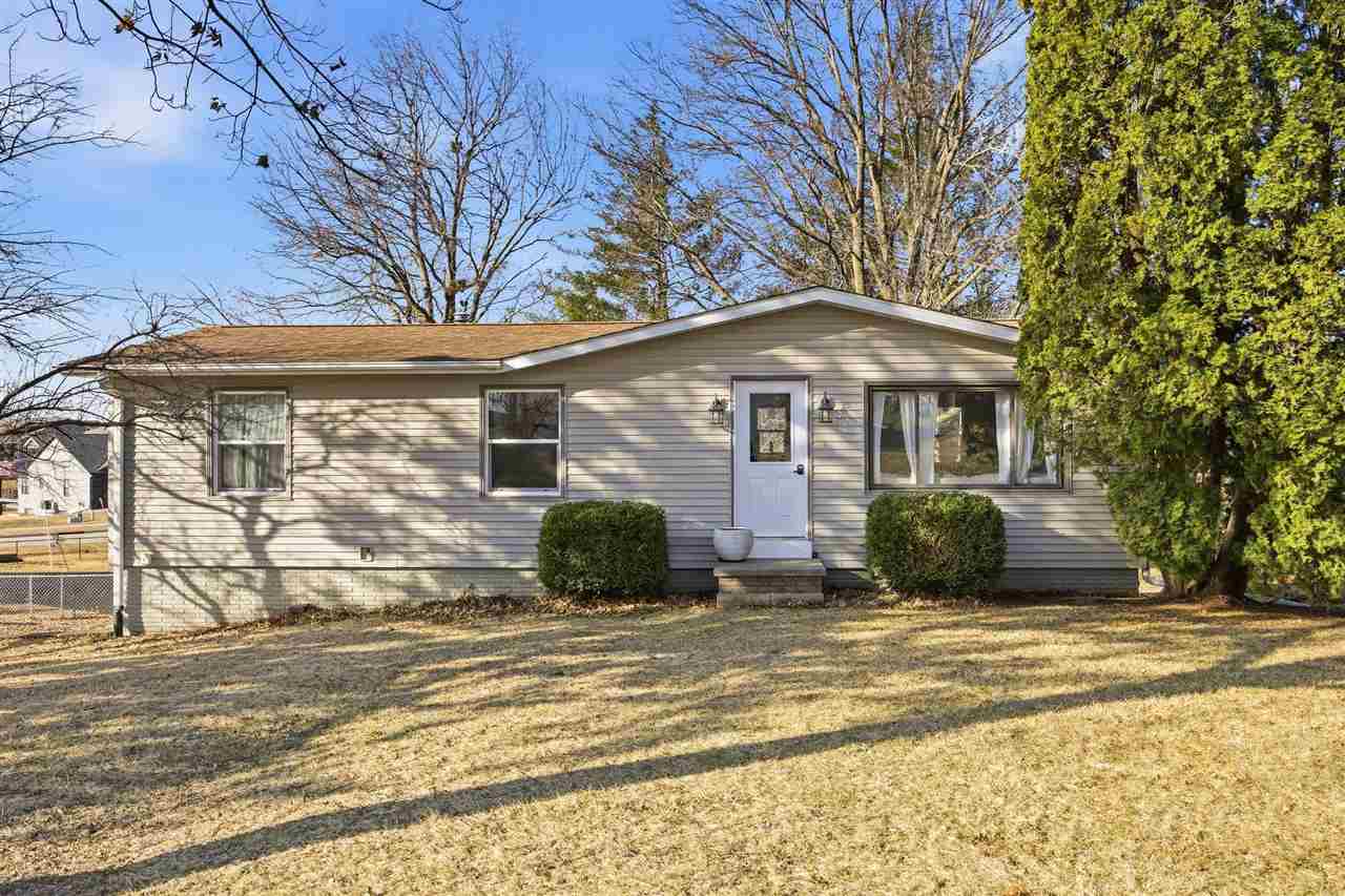 40 Greenview Drive West Branch IA 52358