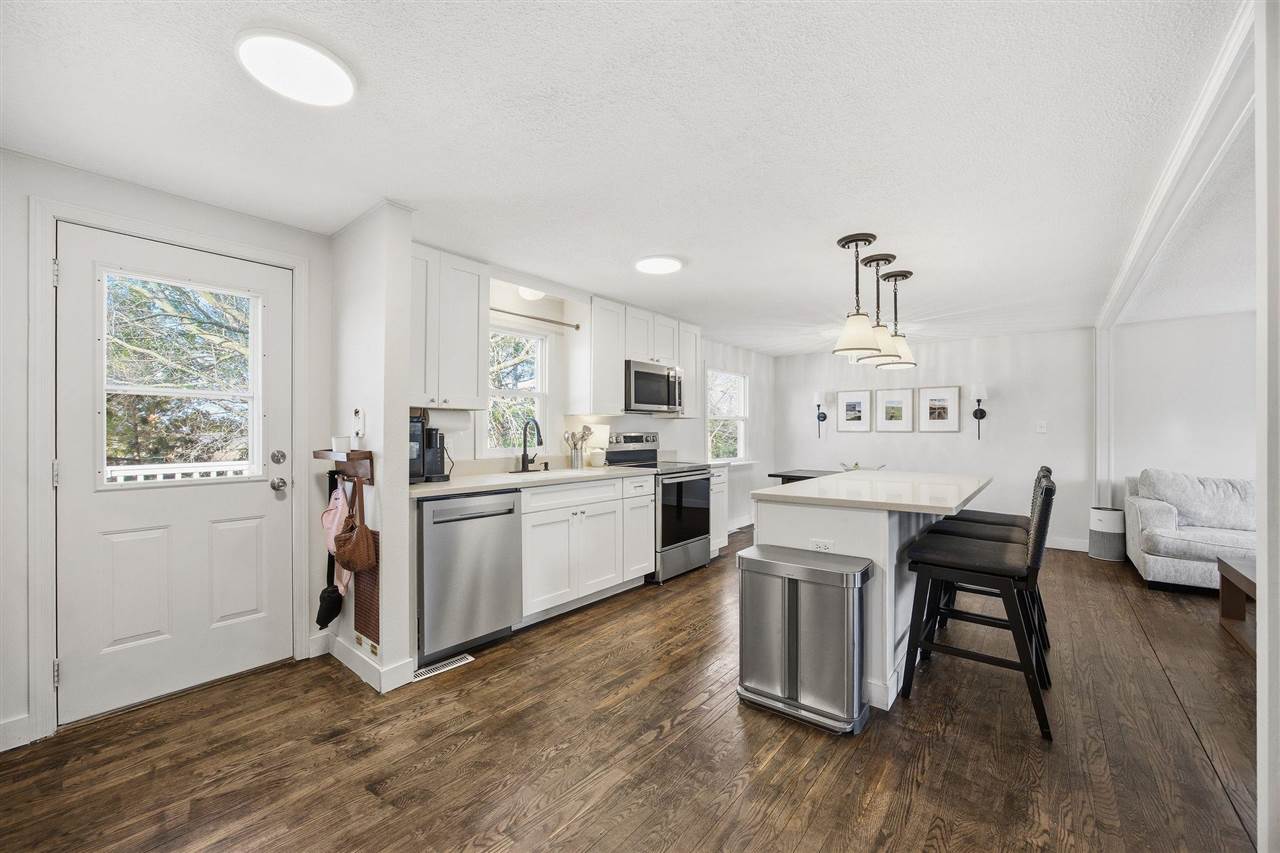 40 Greenview Drive West Branch IA 52358