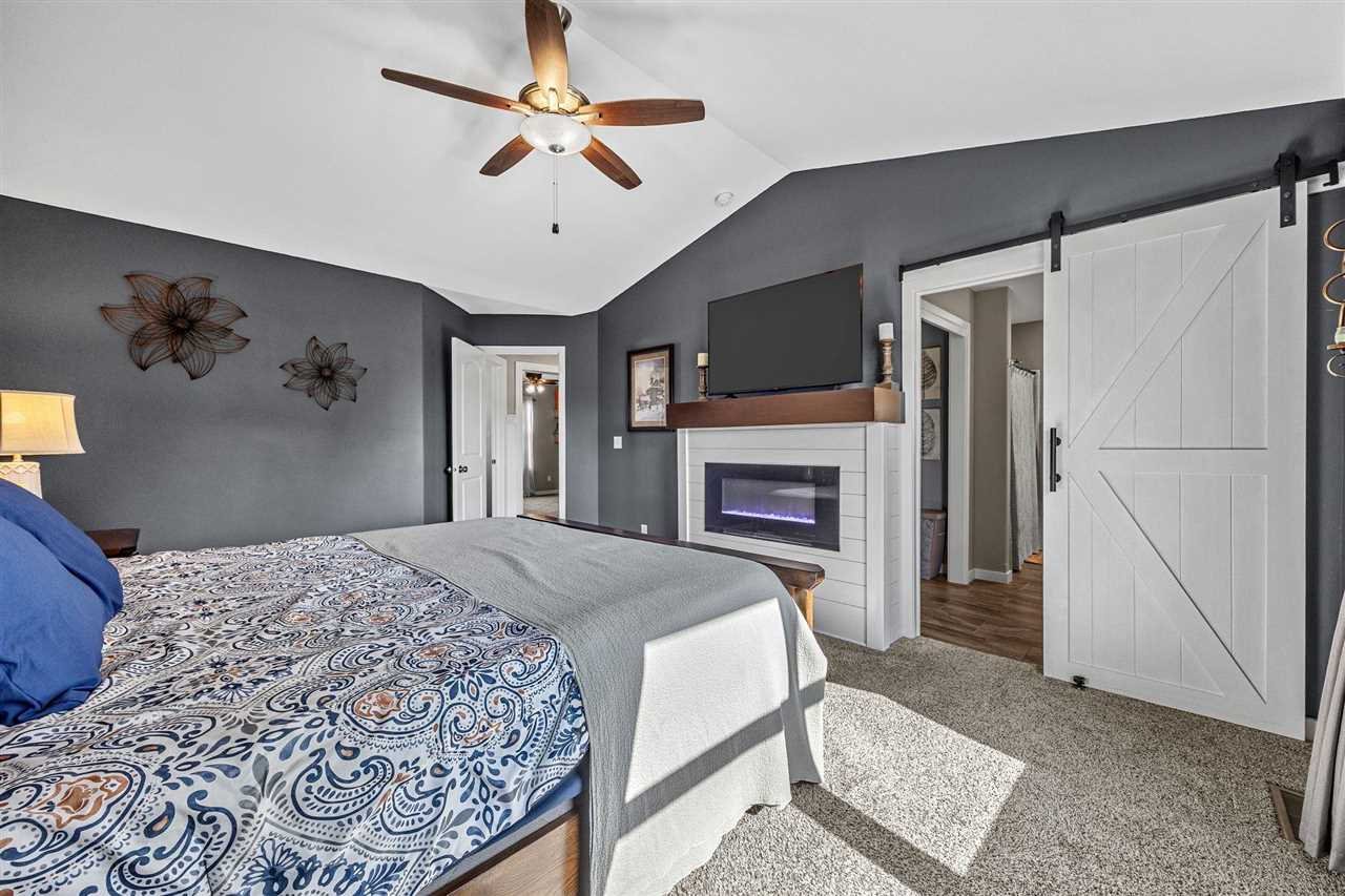 1626 Prairie Rose Drive SW Cedar Rapids IA 52404