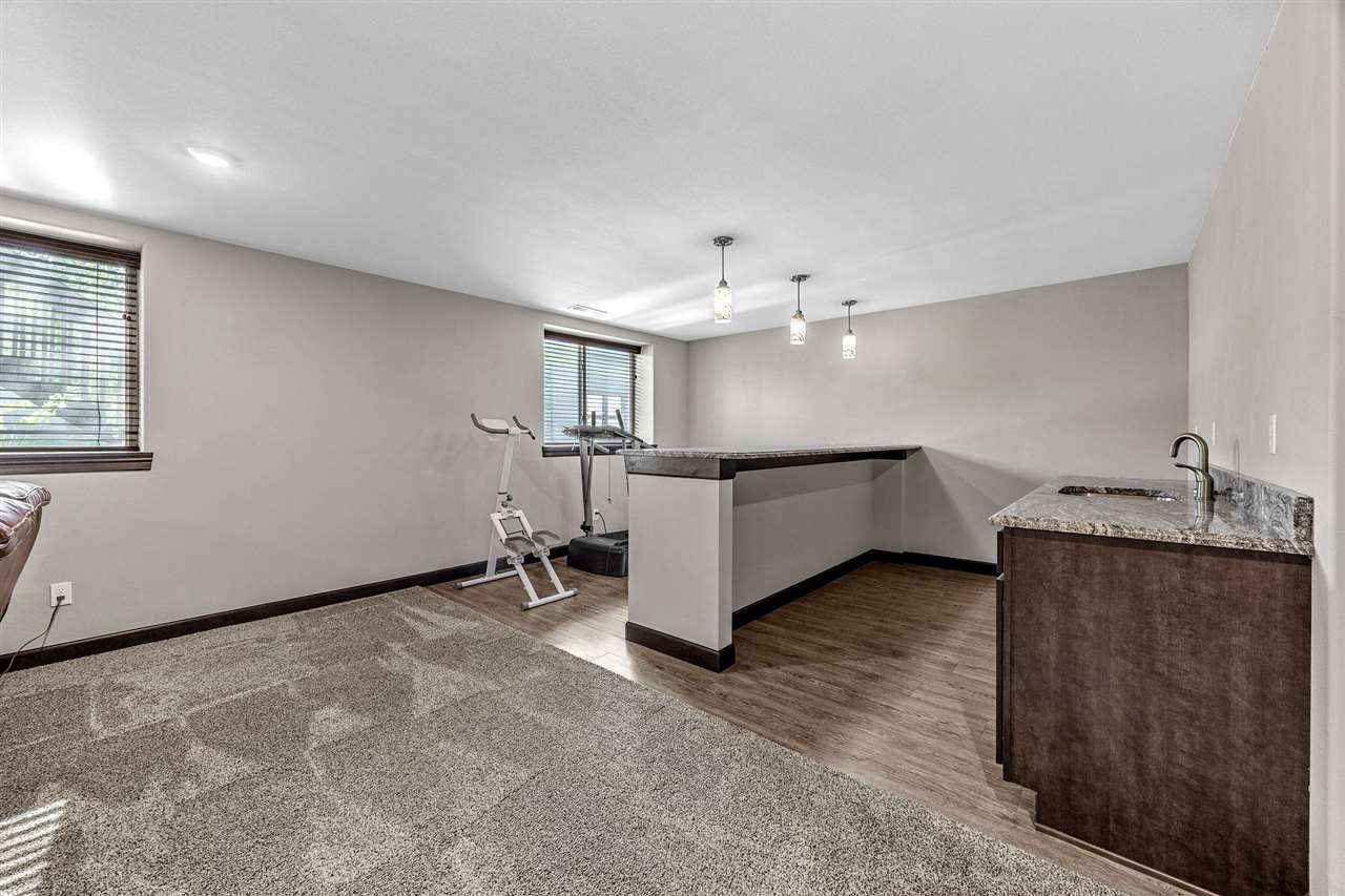 1626 Prairie Rose Drive SW Cedar Rapids IA 52404