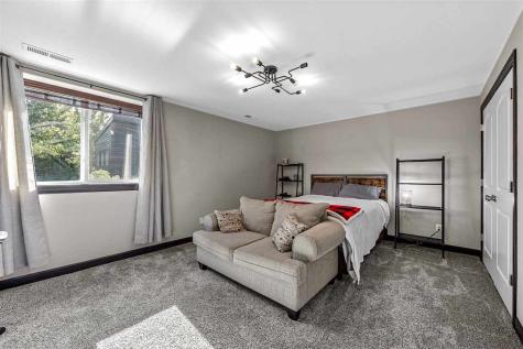1626 Prairie Rose Drive SW Cedar Rapids IA 52404