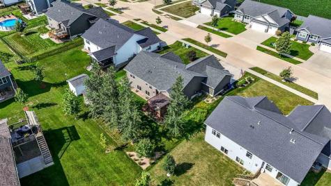 1626 Prairie Rose Drive SW Cedar Rapids IA 52404