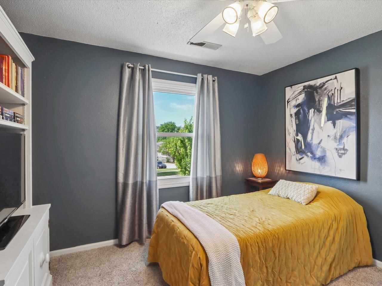 5 Olde Hickory Road Coralville IA 52241