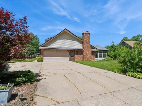5 Olde Hickory Road Coralville IA 52241
