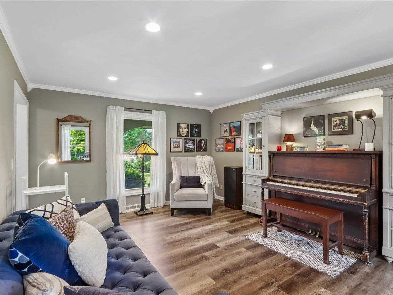 5 Olde Hickory Road Coralville IA 52241