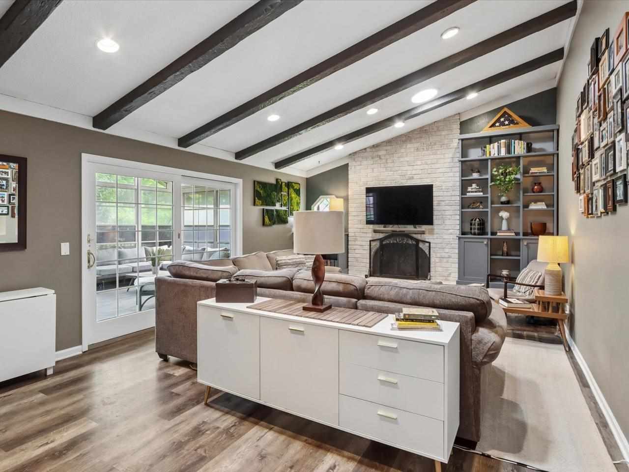 5 Olde Hickory Road Coralville IA 52241