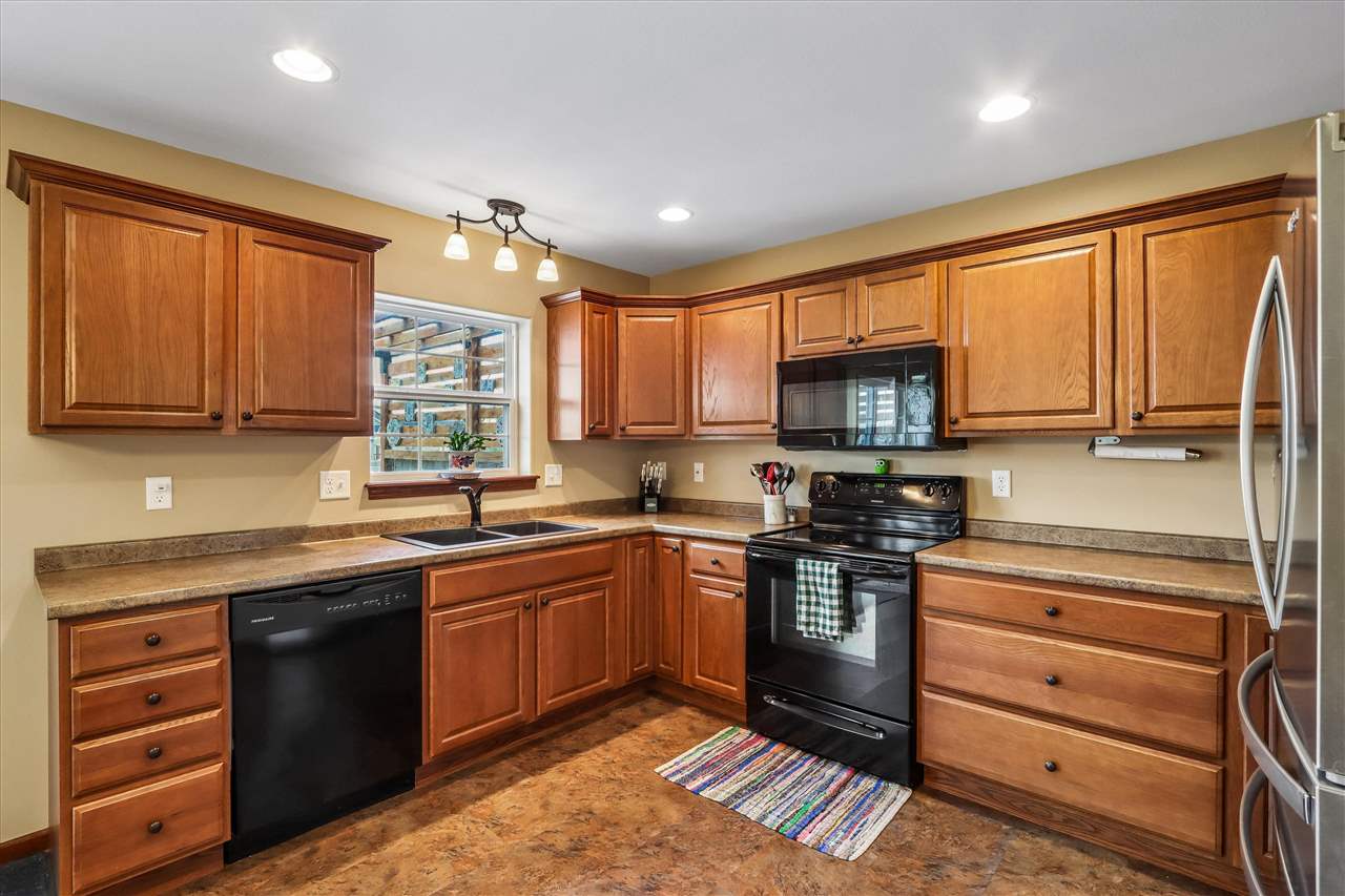 412 Rolling Hills Drive Tiffin IA 52340