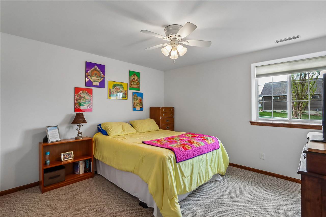 412 Rolling Hills Drive Tiffin IA 52340