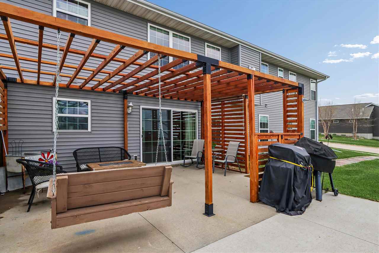 412 Rolling Hills Drive Tiffin IA 52340