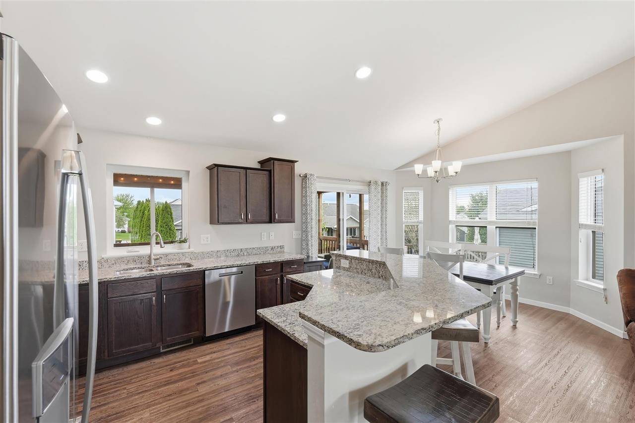 73 Camden Road Iowa City IA 52245