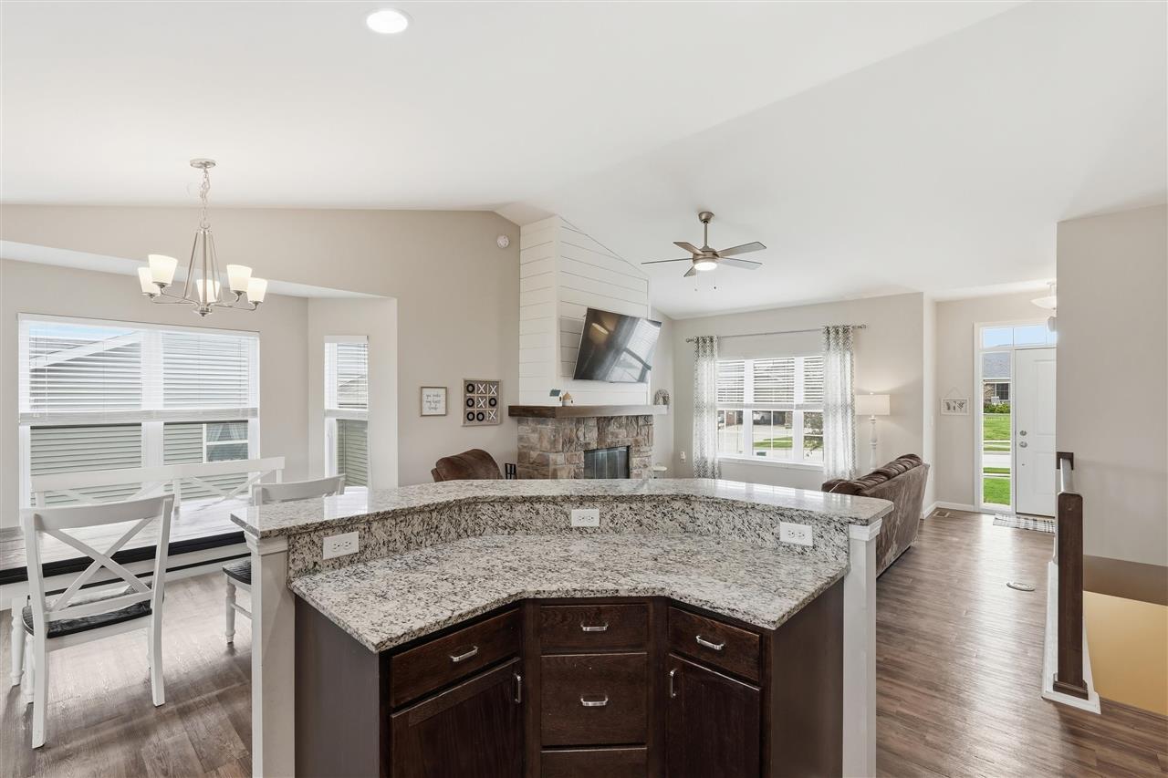 73 Camden Road Iowa City IA 52245
