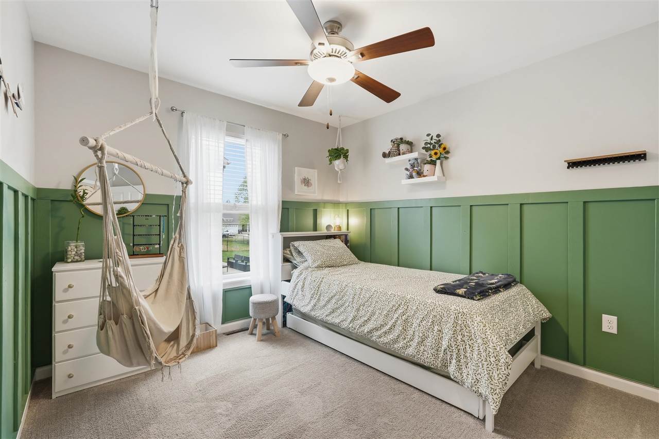 73 Camden Road Iowa City IA 52245