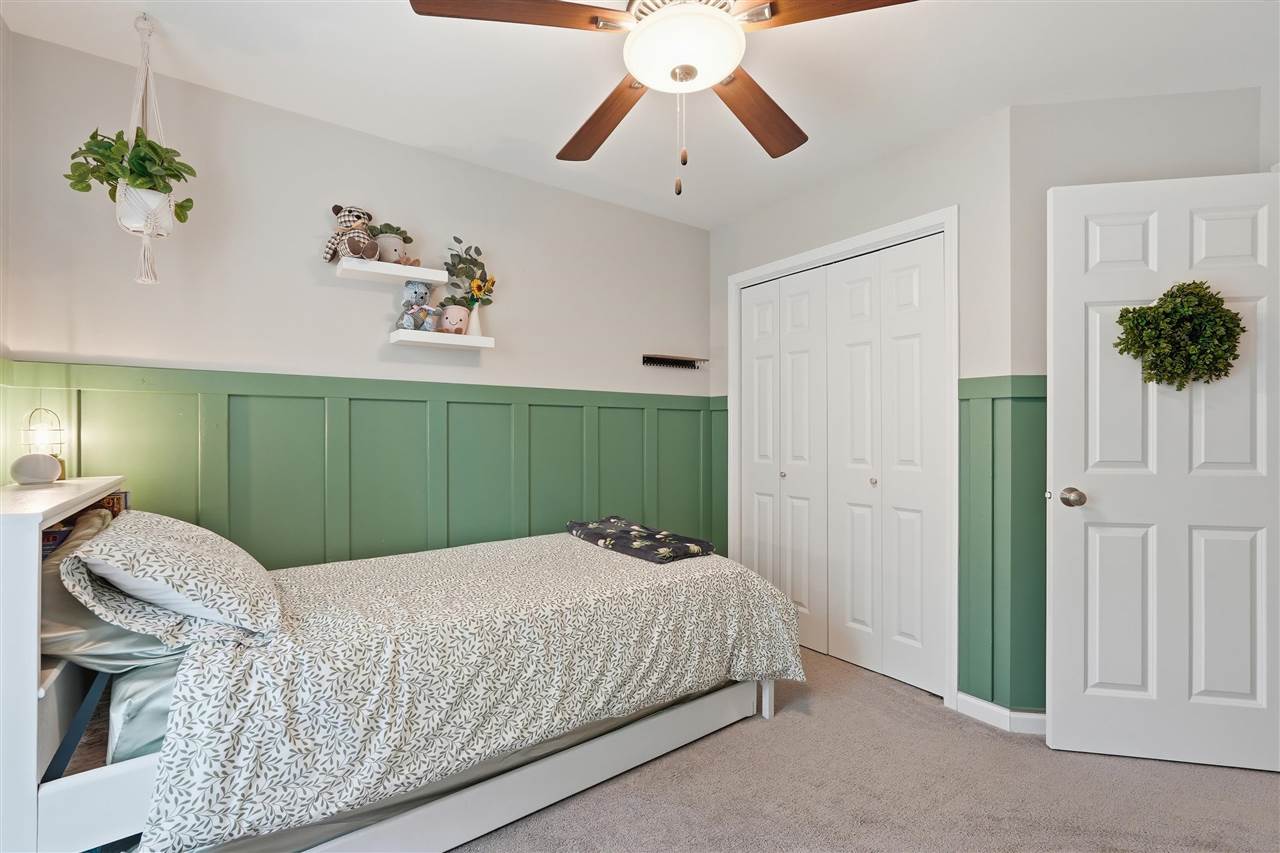 73 Camden Road Iowa City IA 52245