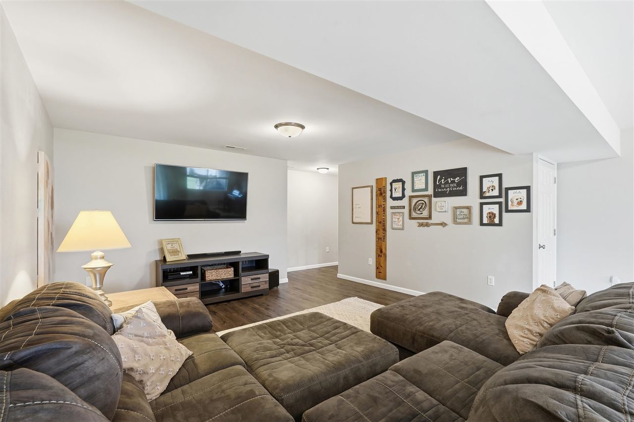 73 Camden Road Iowa City IA 52245