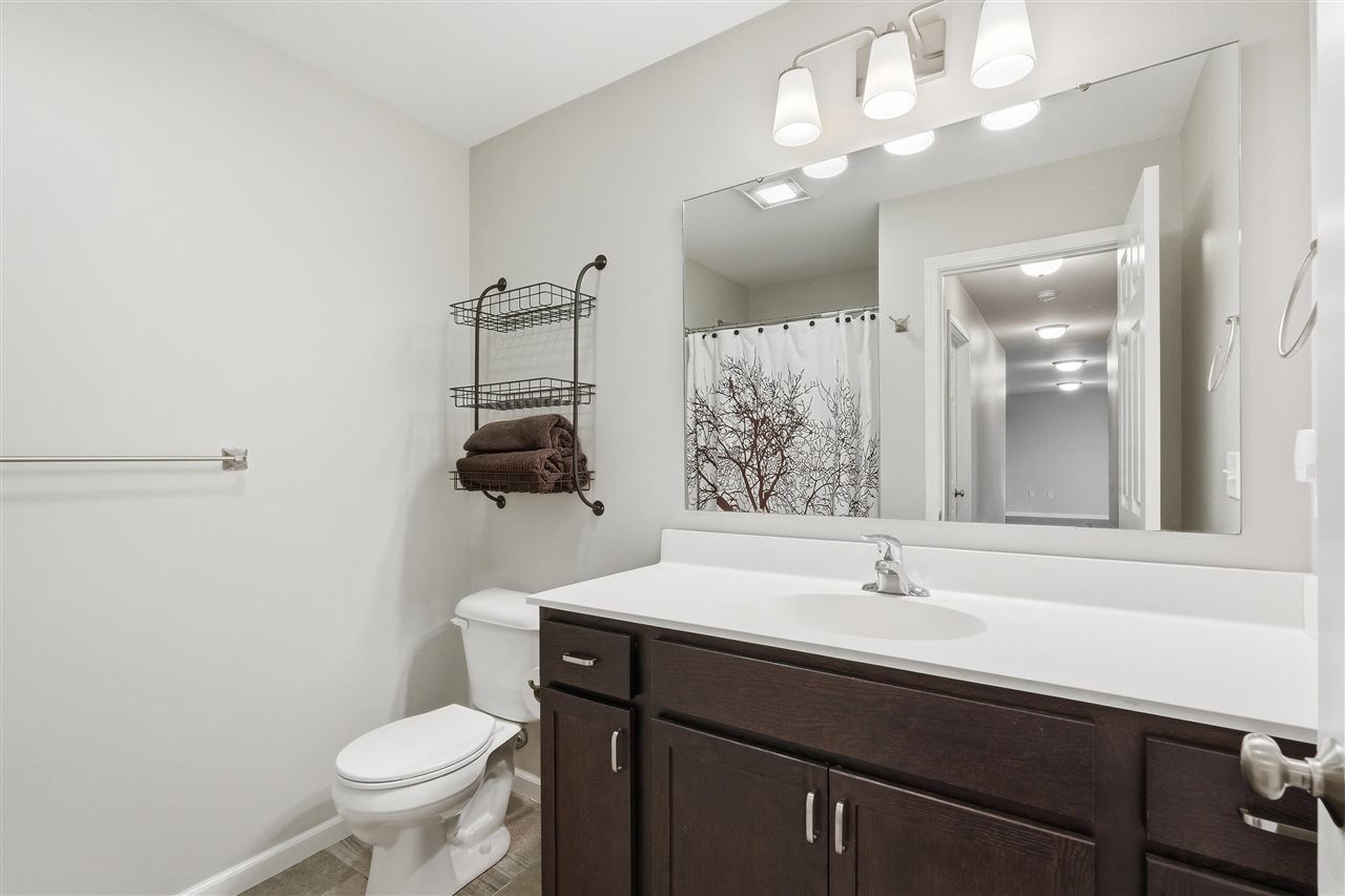 73 Camden Road Iowa City IA 52245