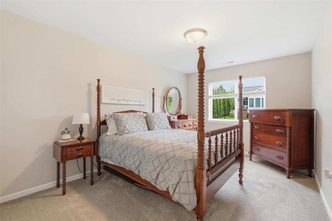 73 Camden Road Iowa City IA 52245
