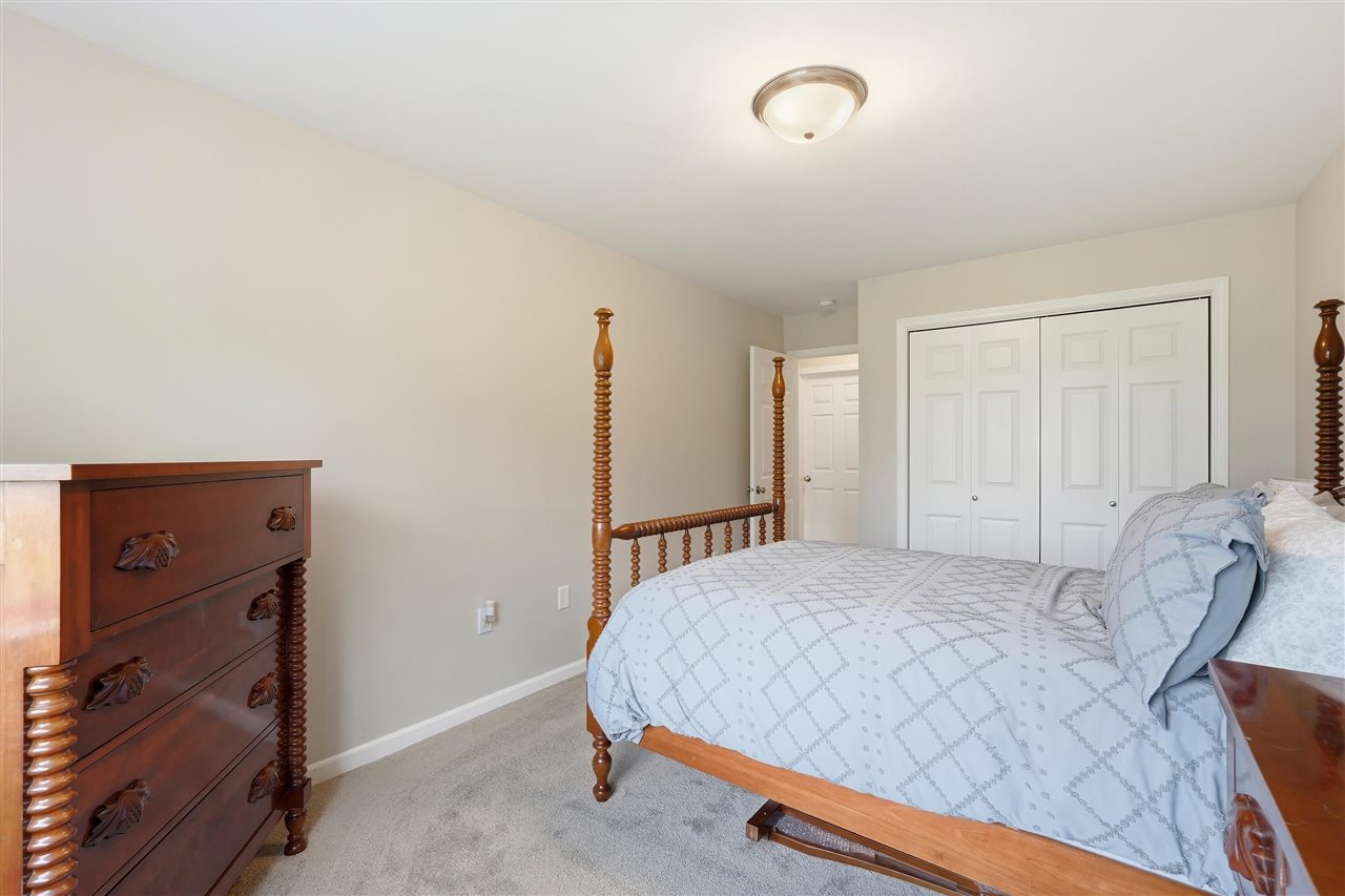 73 Camden Road Iowa City IA 52245