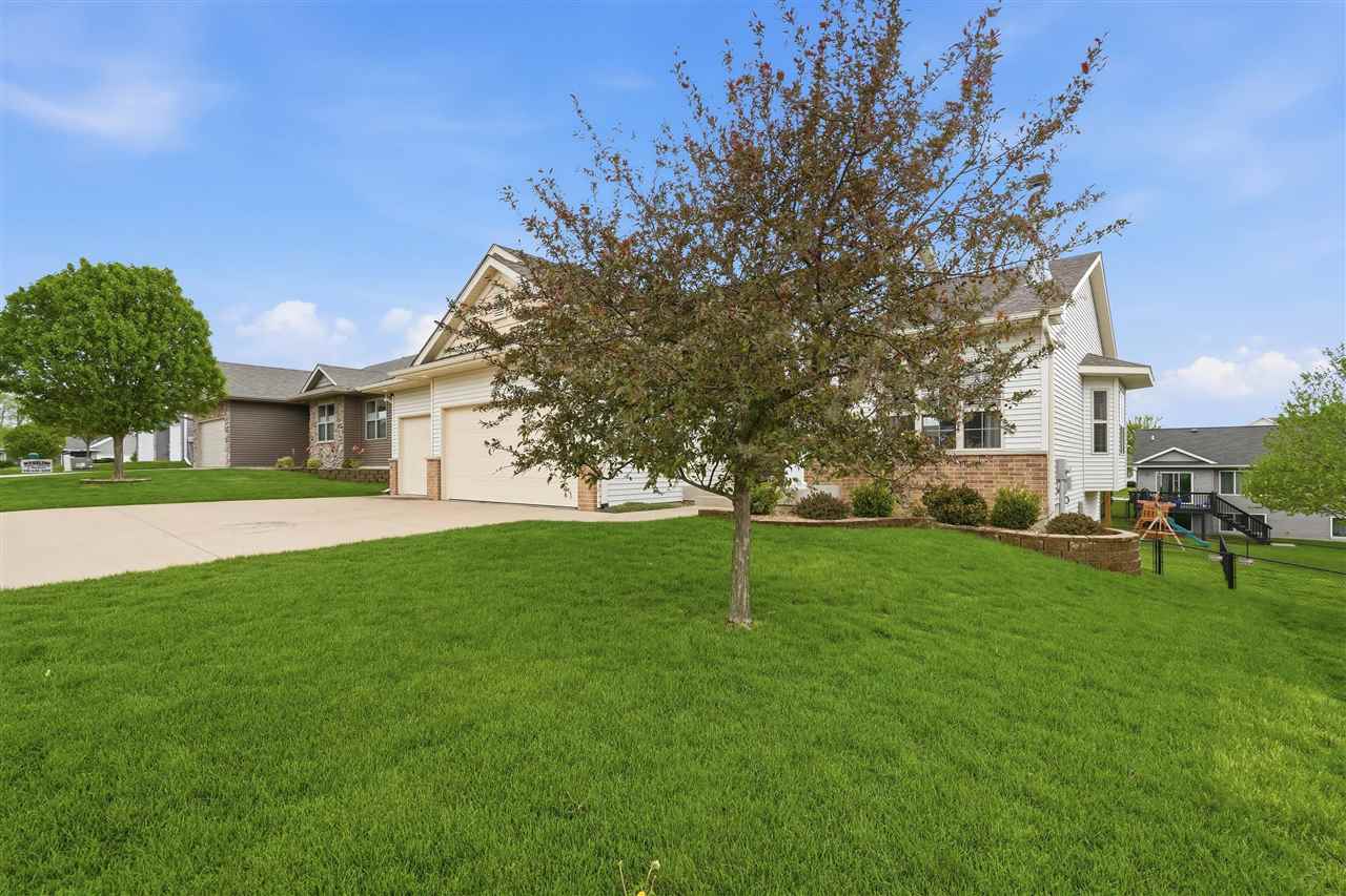 73 Camden Road Iowa City IA 52245