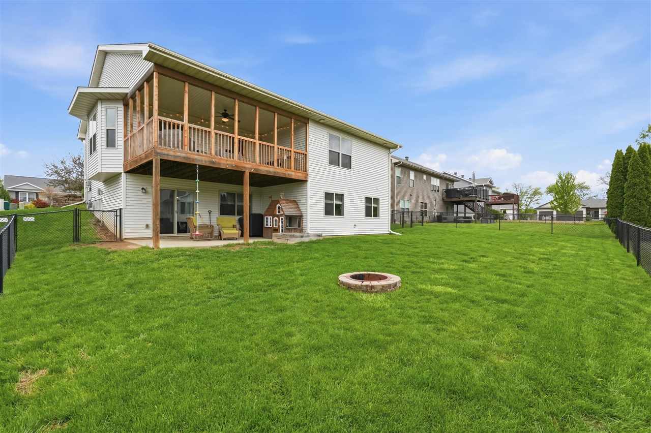 73 Camden Road Iowa City IA 52245