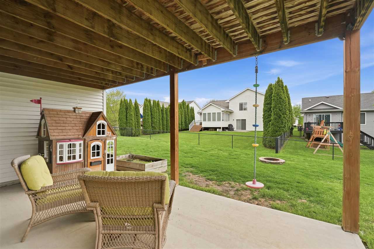 73 Camden Road Iowa City IA 52245