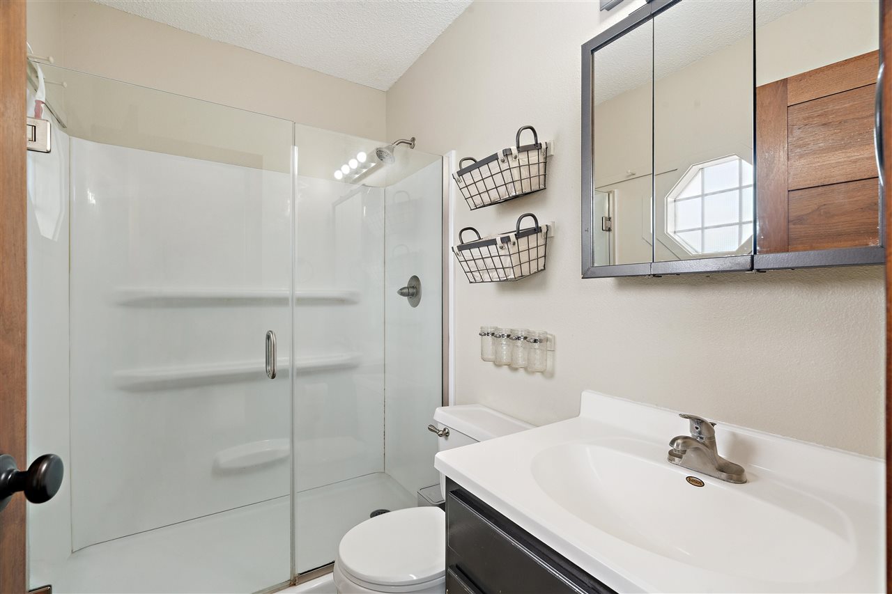 1305 Cress Parkway Hiawatha IA 52233