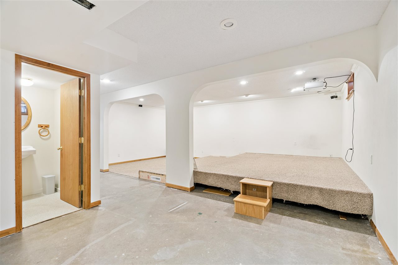 1305 Cress Parkway Hiawatha IA 52233