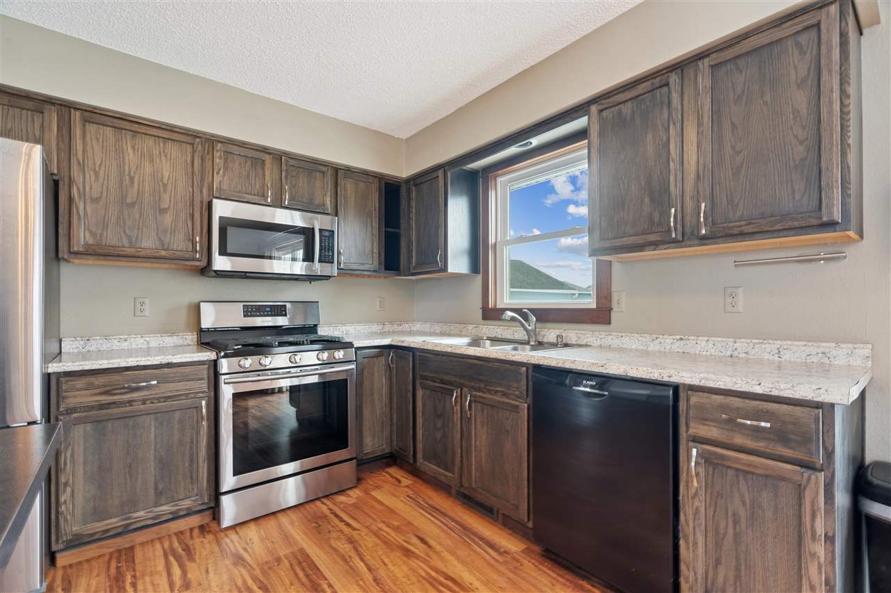 1305 Cress Parkway Hiawatha IA 52233