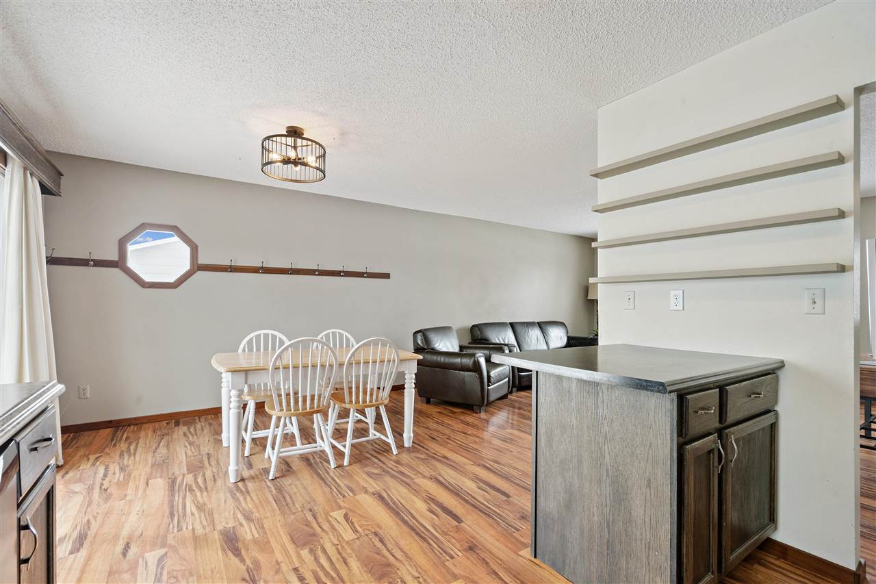 1305 Cress Parkway Hiawatha IA 52233