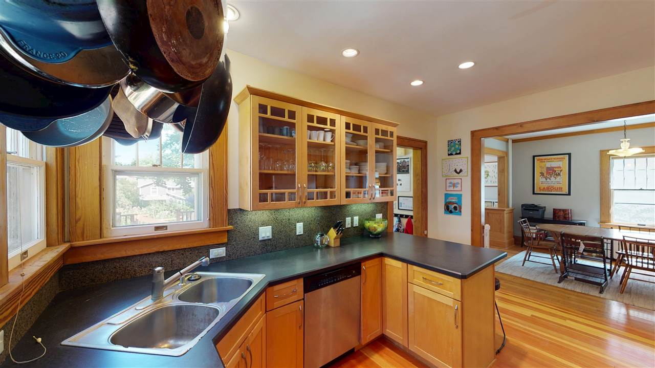416 S Summit Street Iowa City IA 52240