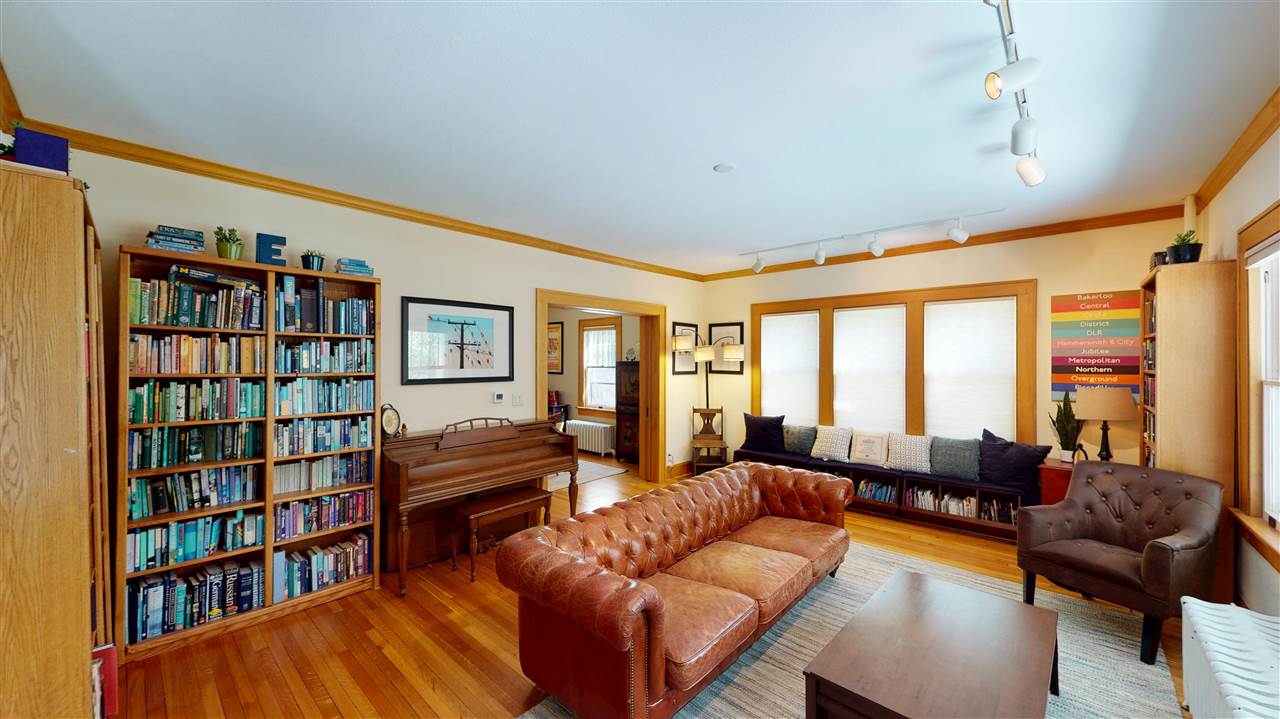 416 S Summit Street Iowa City IA 52240