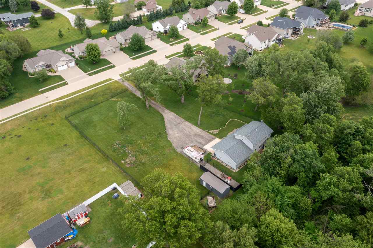 1105 Maple Street Robins IA 52328