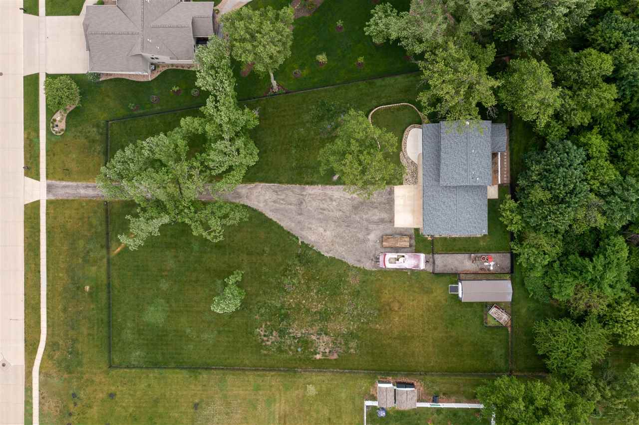 1105 Maple Street Robins IA 52328