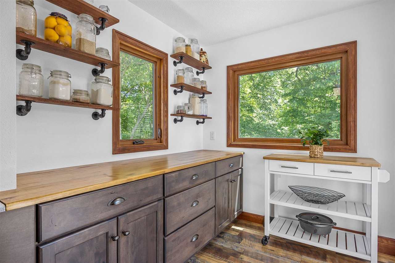 1388 Hickory Hollow Road NE Solon IA 52333