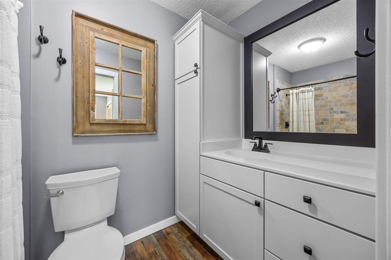 1388 Hickory Hollow Road NE Solon IA 52333