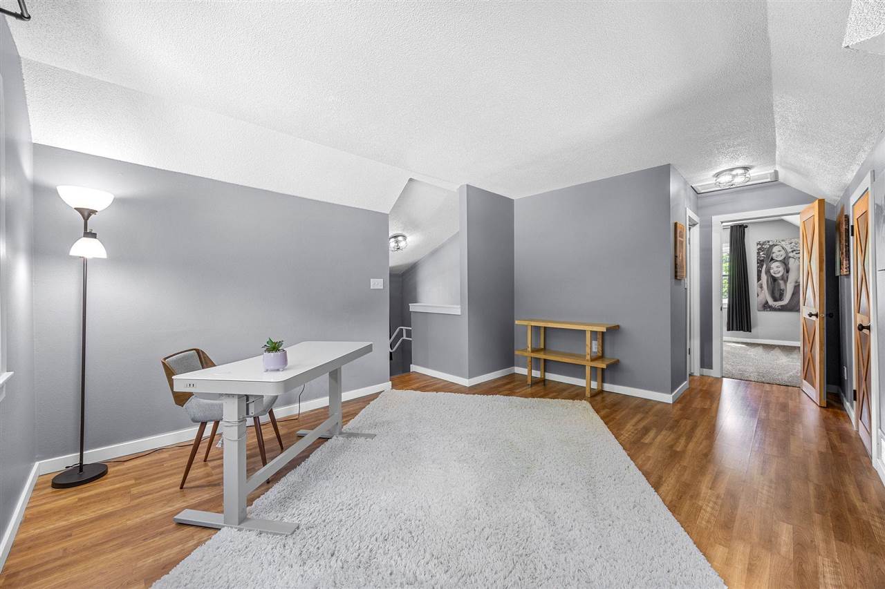 1388 Hickory Hollow Road NE Solon IA 52333