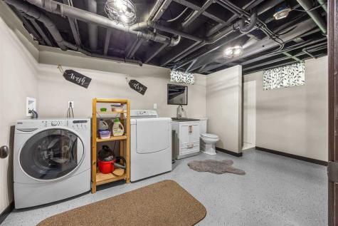 1388 Hickory Hollow Road NE Solon IA 52333